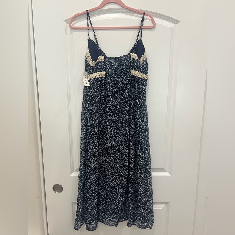 La Hearts Navy Floral Dress with Cream Lace - Picture 2 of 4